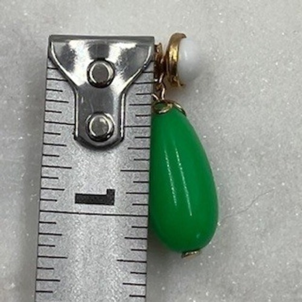 Vintage 70-80's  Avon Green whiite  gold  Teardrop Cabochon Drop Earrings Retro - Picture 4 of 4